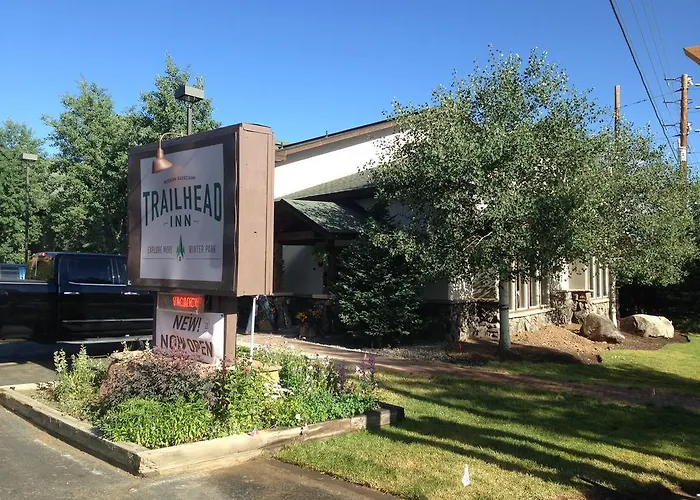 Motel: Trailhead Inn